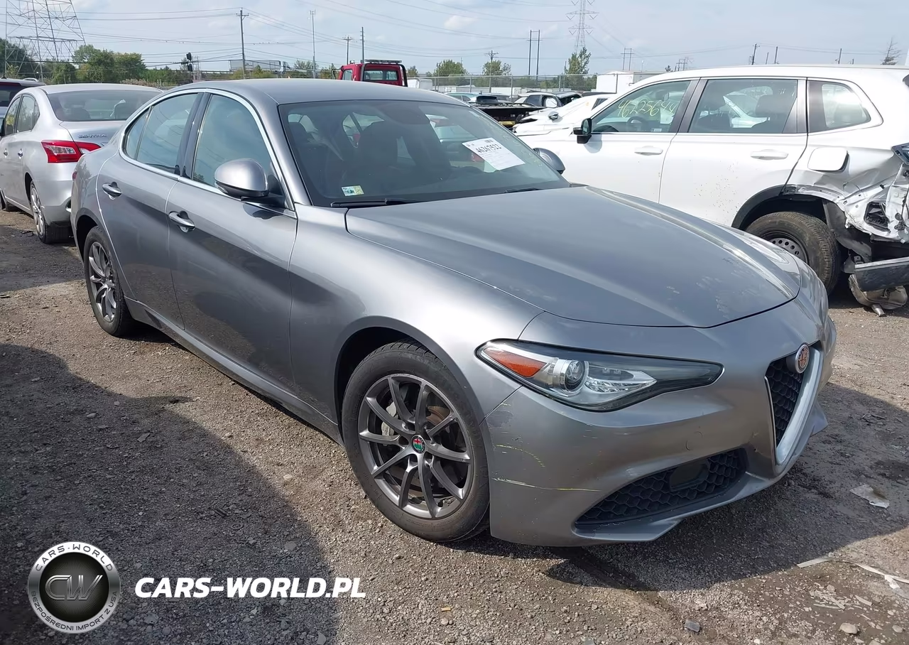 2018 Alfa Romeo Giulia Awd