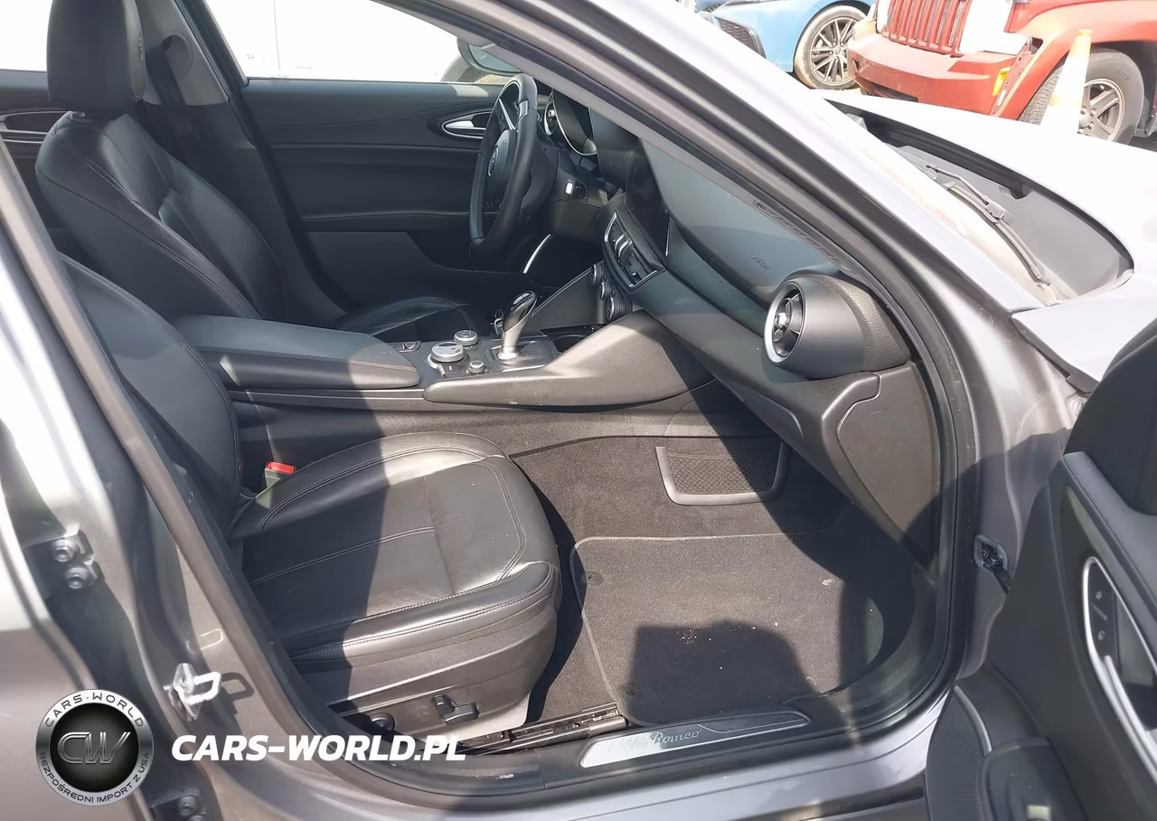 2018 Alfa Romeo Giulia Awd VIN:ZARFAEDN5J7567328 - 5