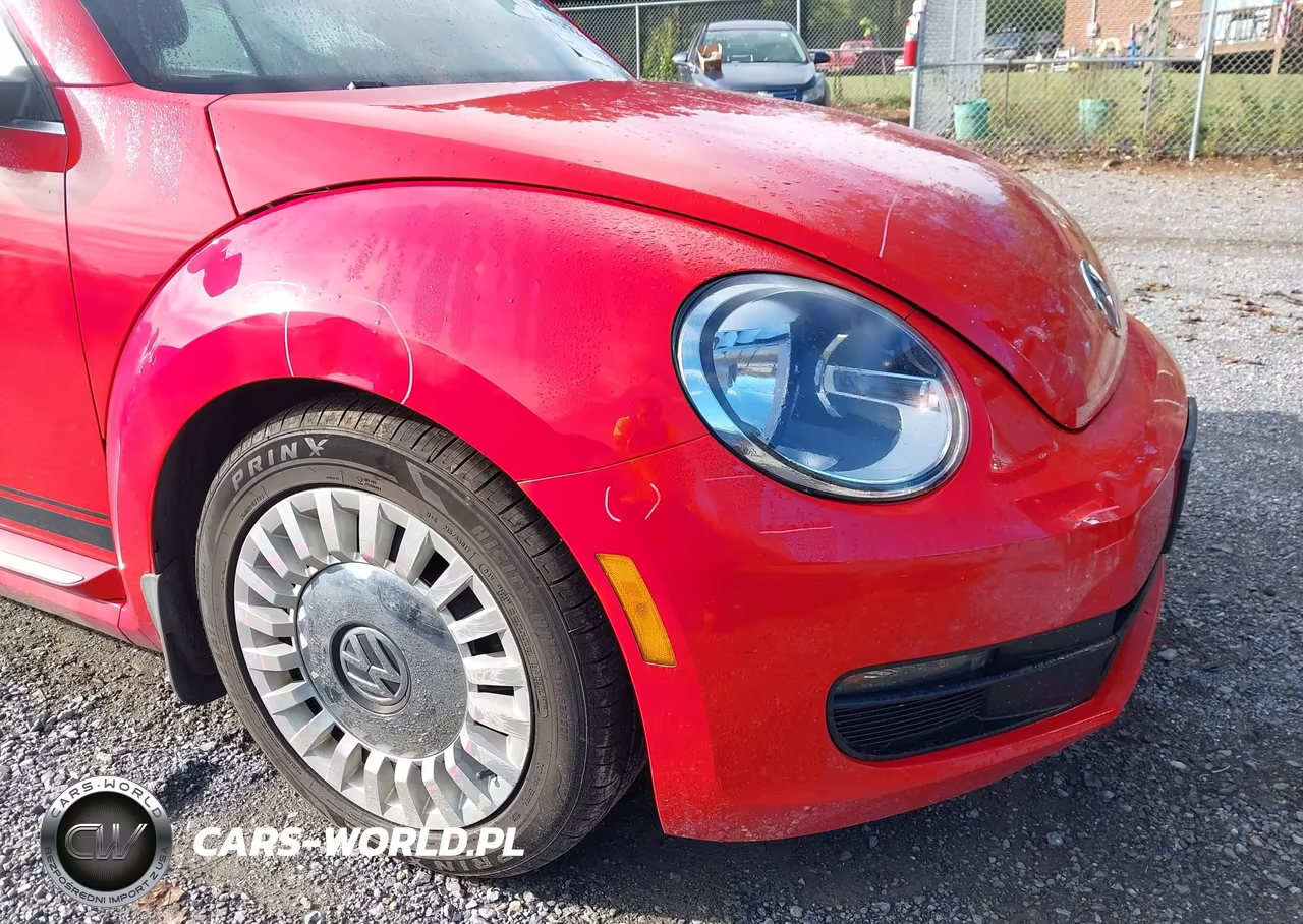2013 Volkswagen Beetle 2.5L VIN:3VW5P7AT4DM829916 - 21