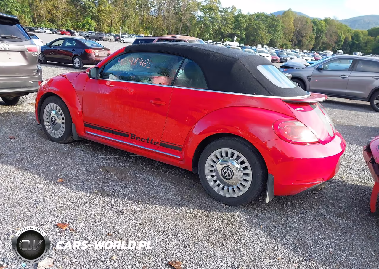 2013 Volkswagen Beetle 2.5L VIN:3VW5P7AT4DM829916 - 3