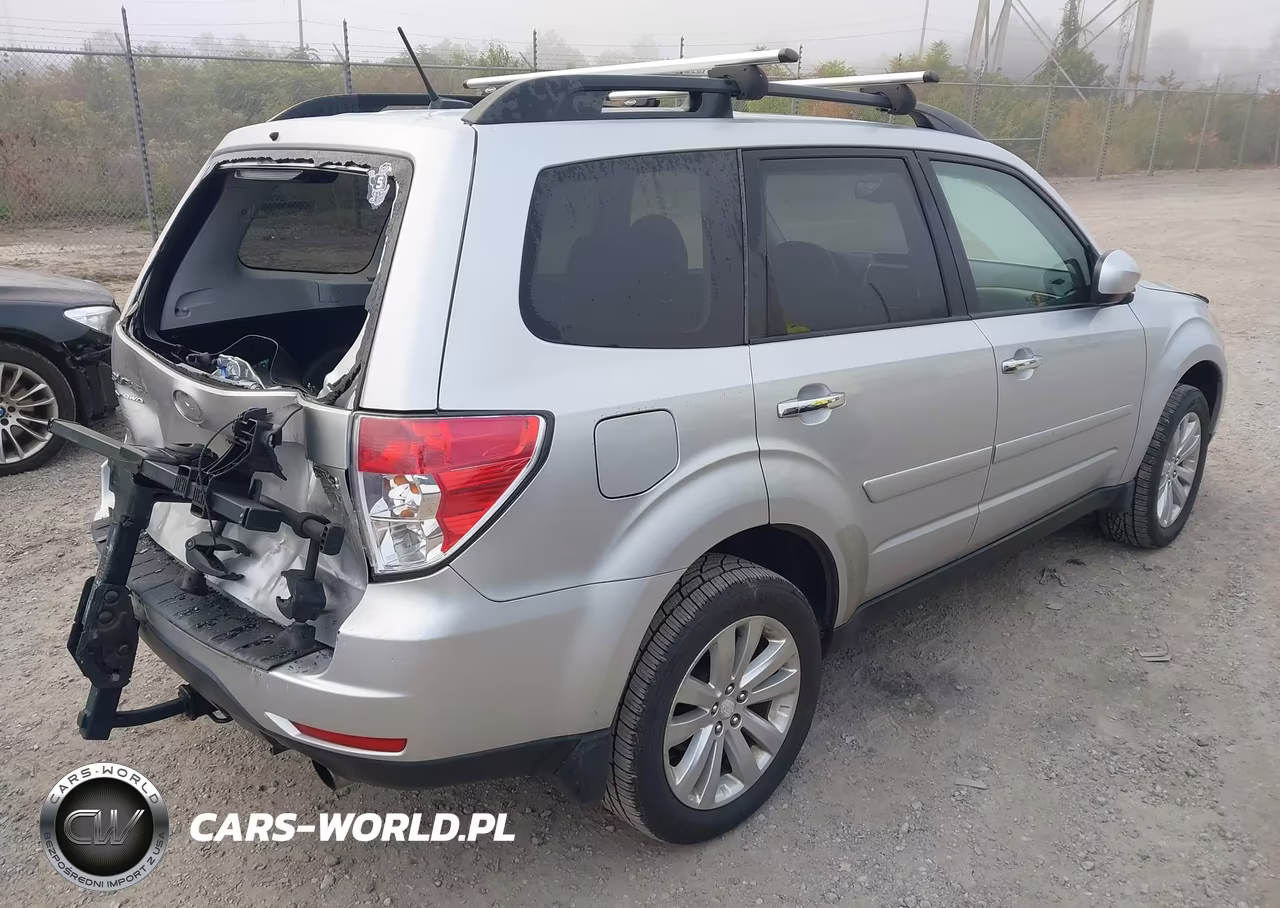 2011 Subaru Forester 2.5X Premium VIN:JF2SHADC5BH717432 - 4