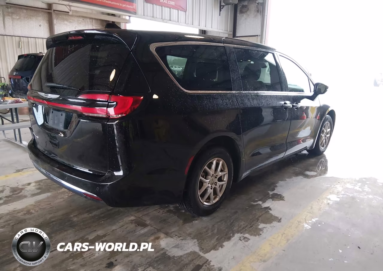 2024 Chrysler Pacifica Touring L VIN:2C4RC1BG0RR187077 - 4