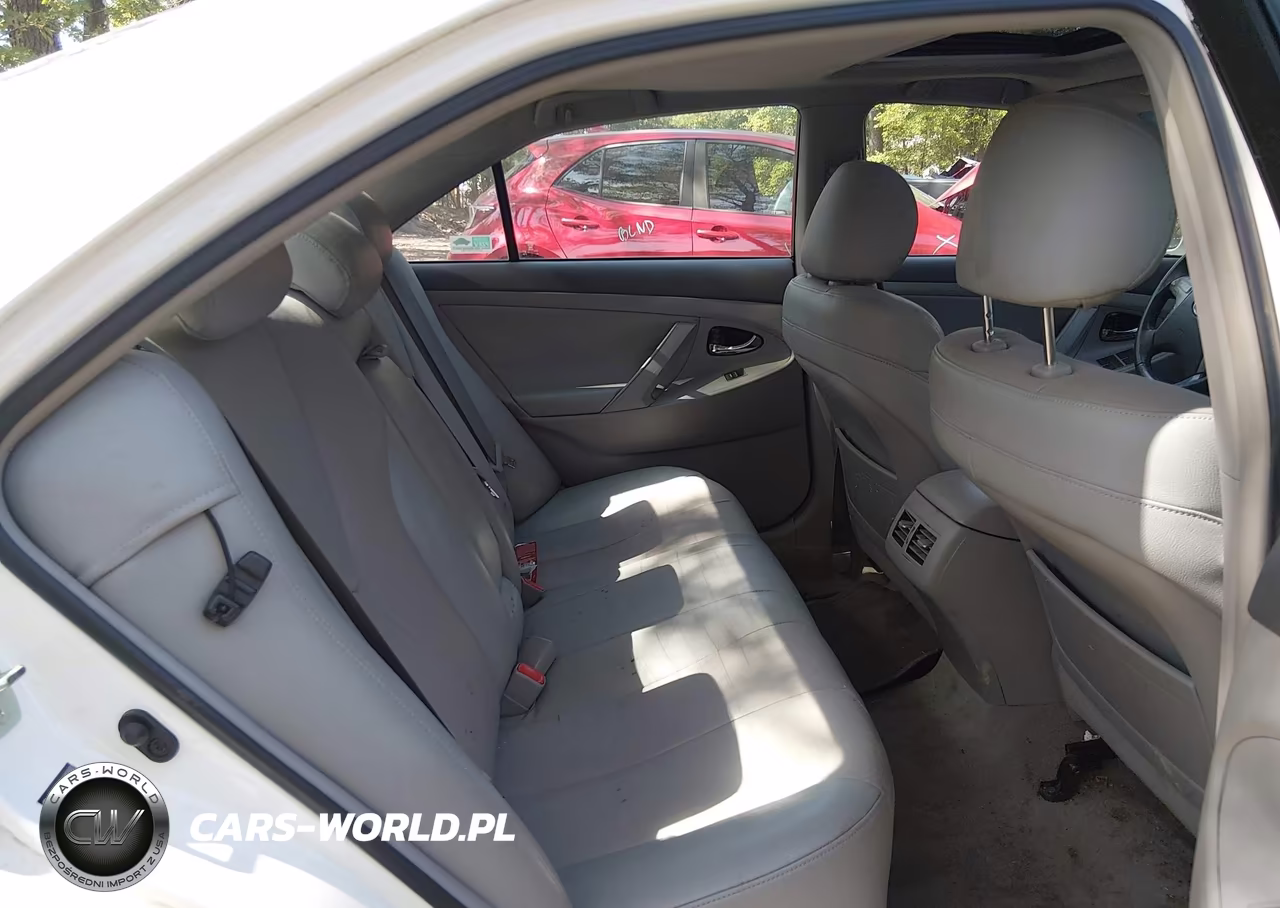 2010 Toyota Camry Hybrid VIN:4T1BB3EK7AU120897 - 8