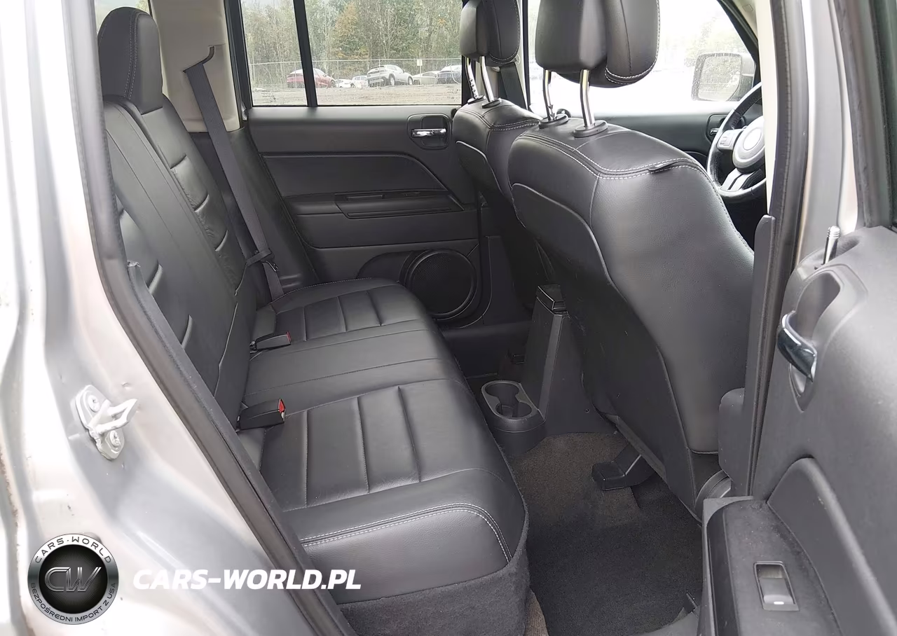 2016 Jeep Patriot High Altitude Edition VIN:1C4NJRFB0GD696247 - 8