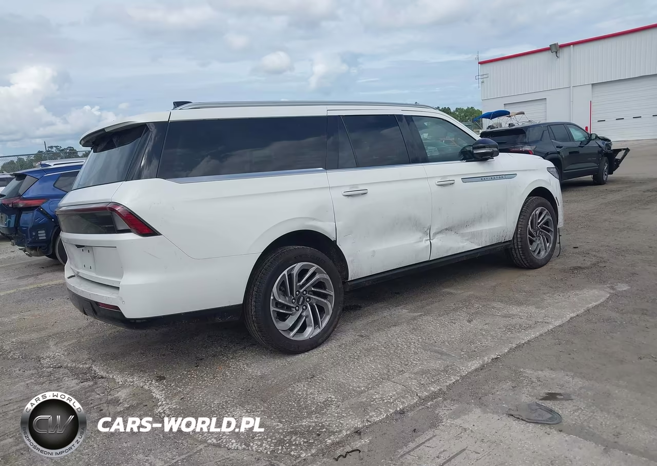 2026 Lincoln Navigator Reserve L VIN:5LMJJ3LG2TEL01400 - 4