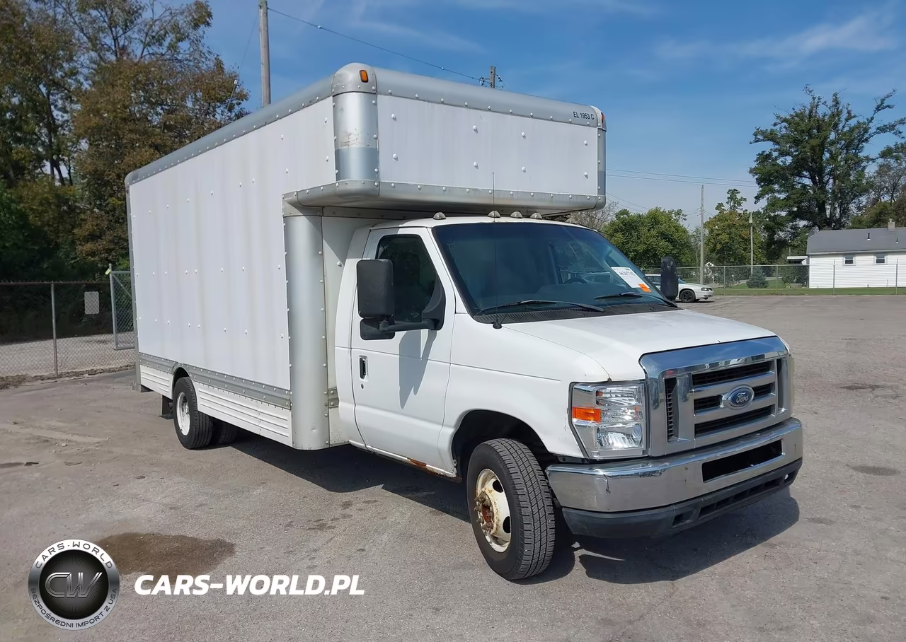 2009 Ford E-450 Cutaway