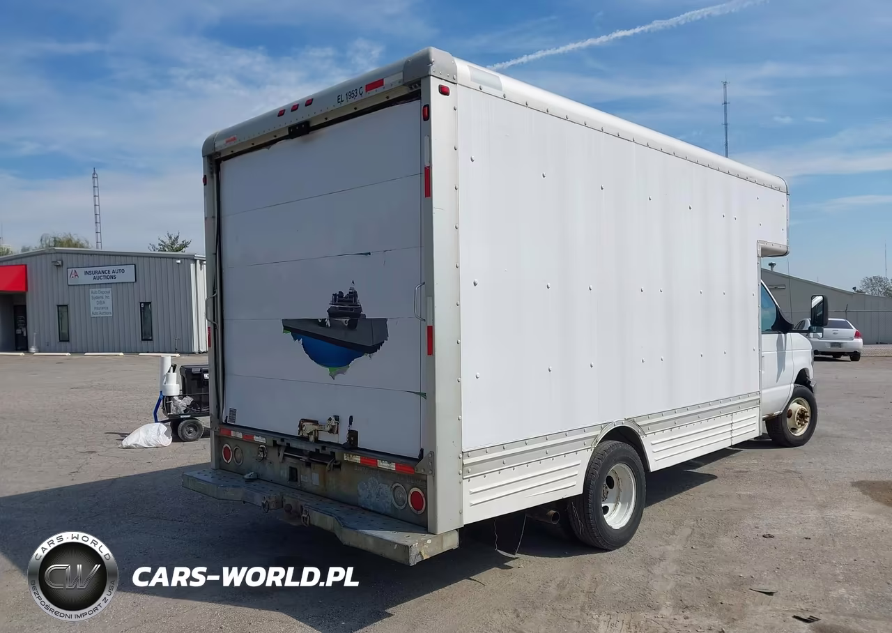 2009 Ford E-450 Cutaway VIN:1FDXE45S89DA10956 - 4