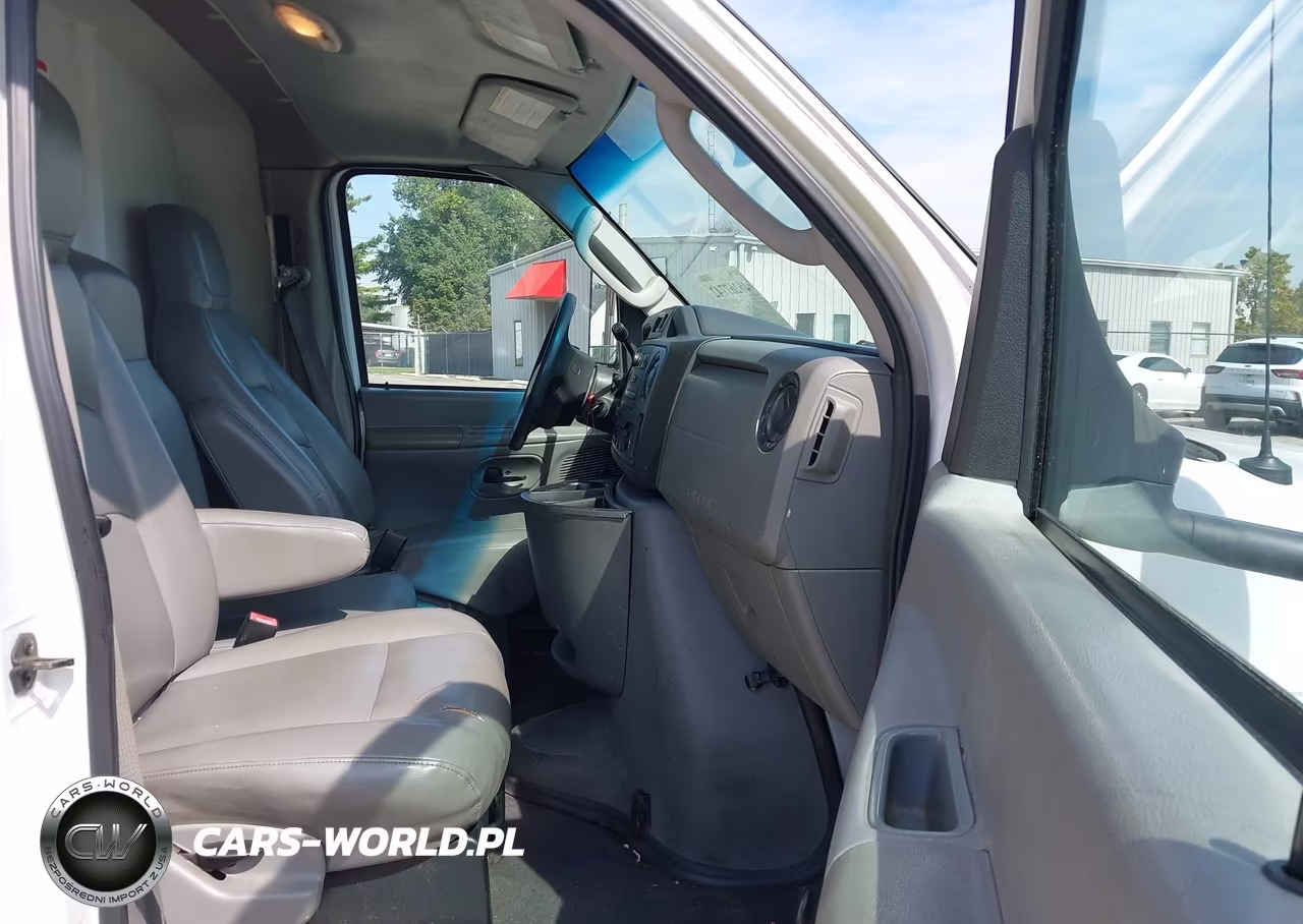 2009 Ford E-450 Cutaway VIN:1FDXE45S89DA10956 - 7