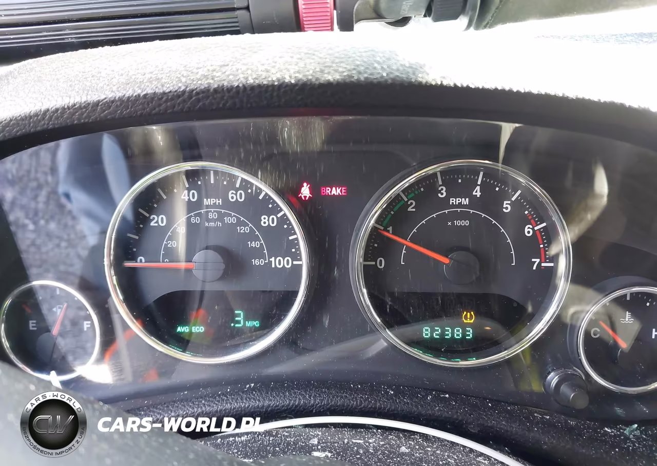 2011 Jeep Wrangler Sport VIN:1J4AA2D11BL502673 - 7