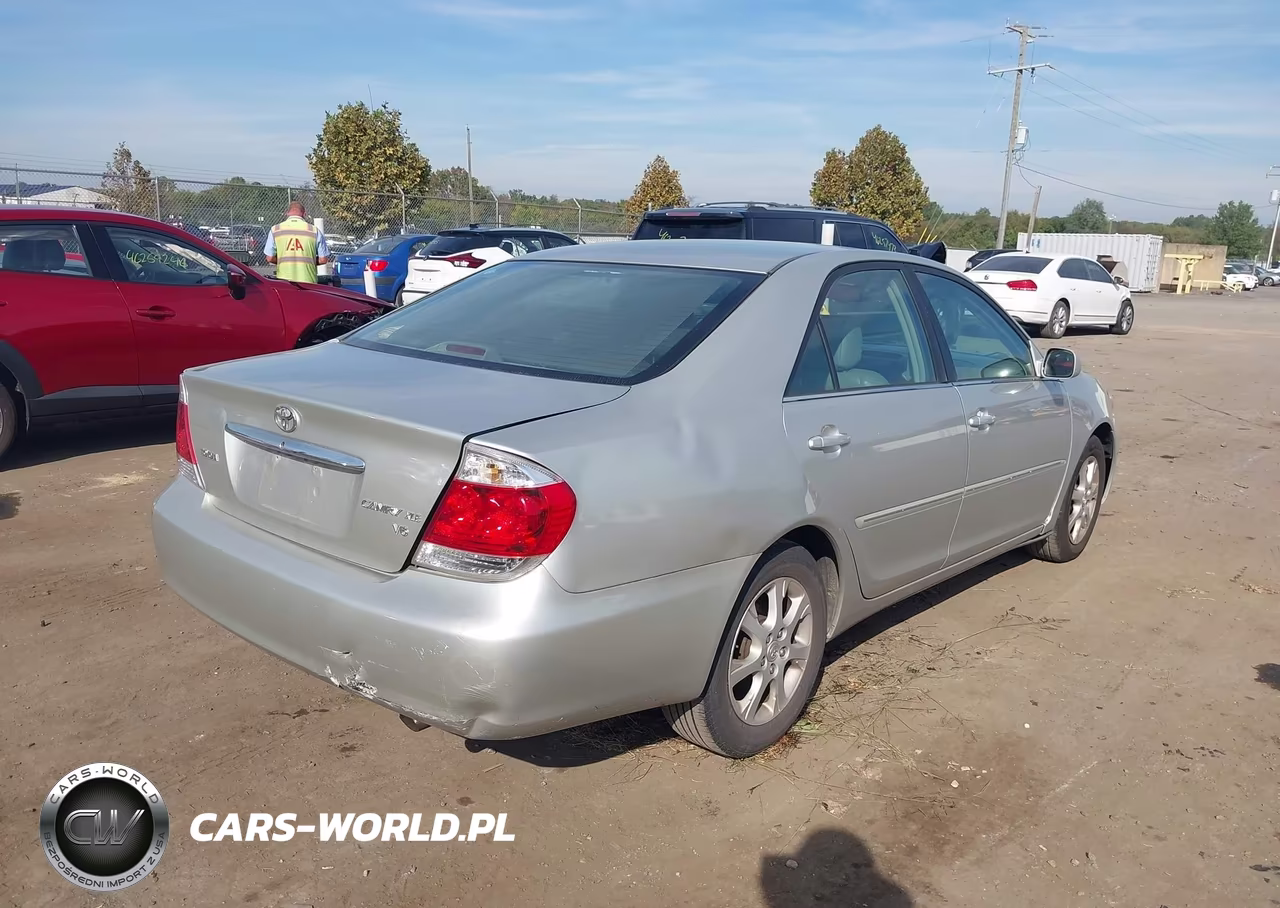 2005 Toyota Camry Xle V6 VIN:4T1BF30K05U092278 - 4
