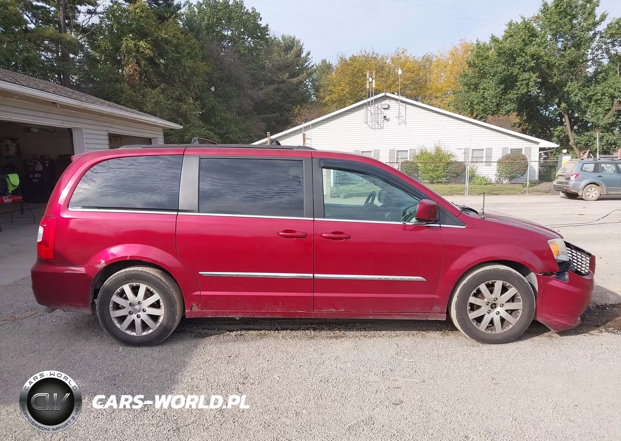 2011 Chrysler Town & Country Touring-L VIN:2A4RR8DG8BR612341 - 13
