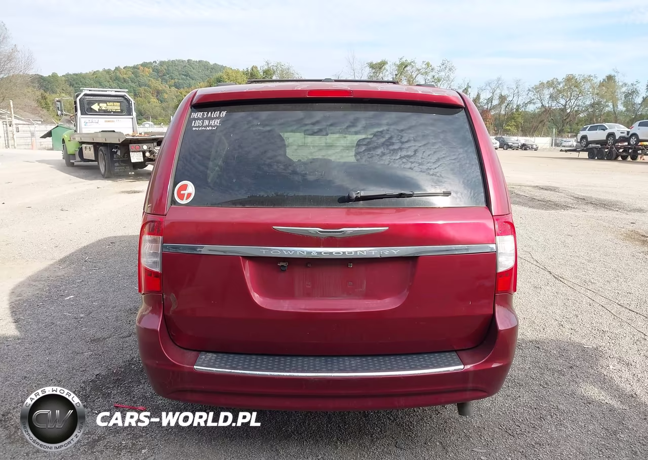 2011 Chrysler Town & Country Touring-L VIN:2A4RR8DG8BR612341 - 16