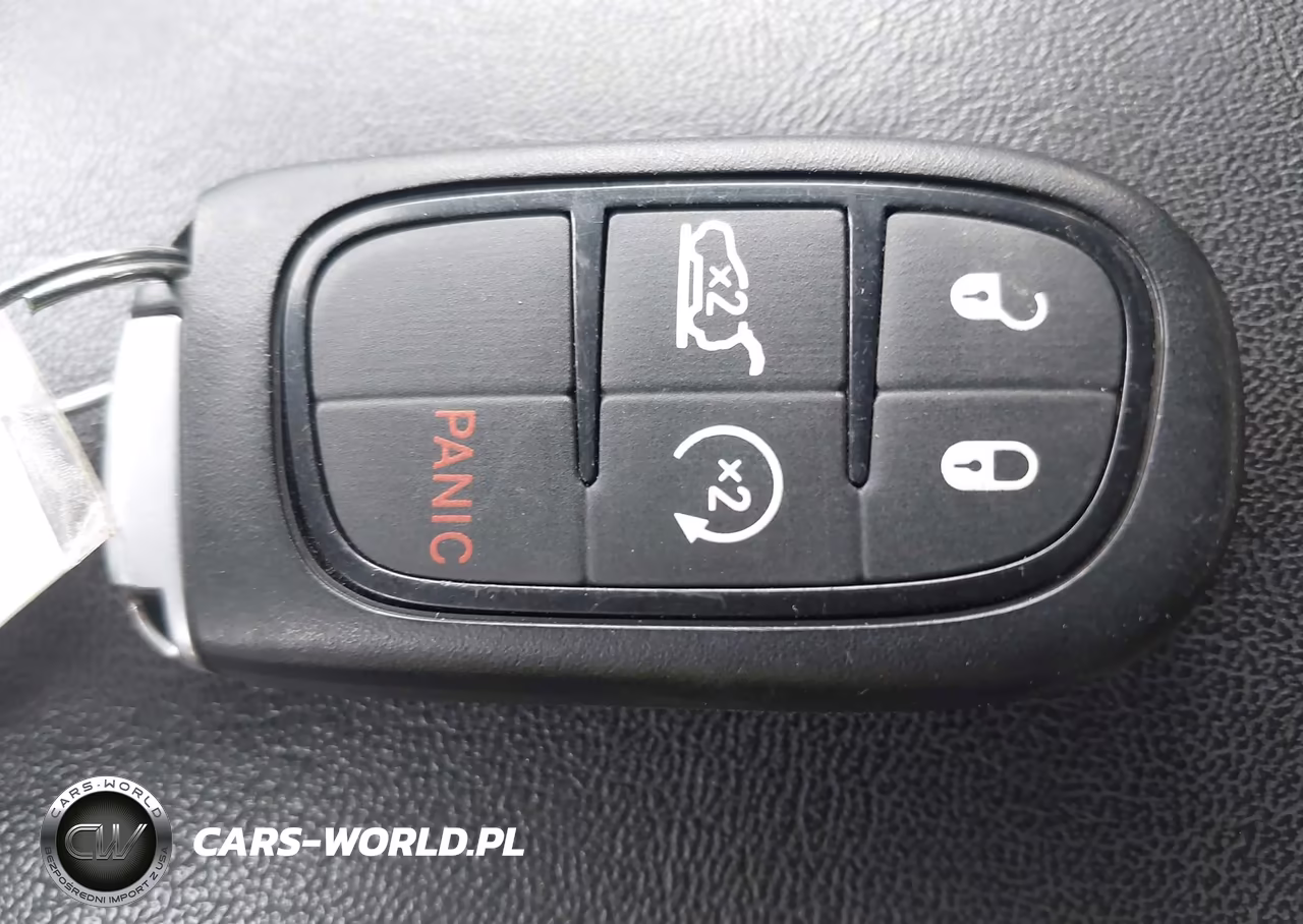 2020 Jeep Cherokee Limited 4X4 VIN:1C4PJMDN7LD538118 - 11