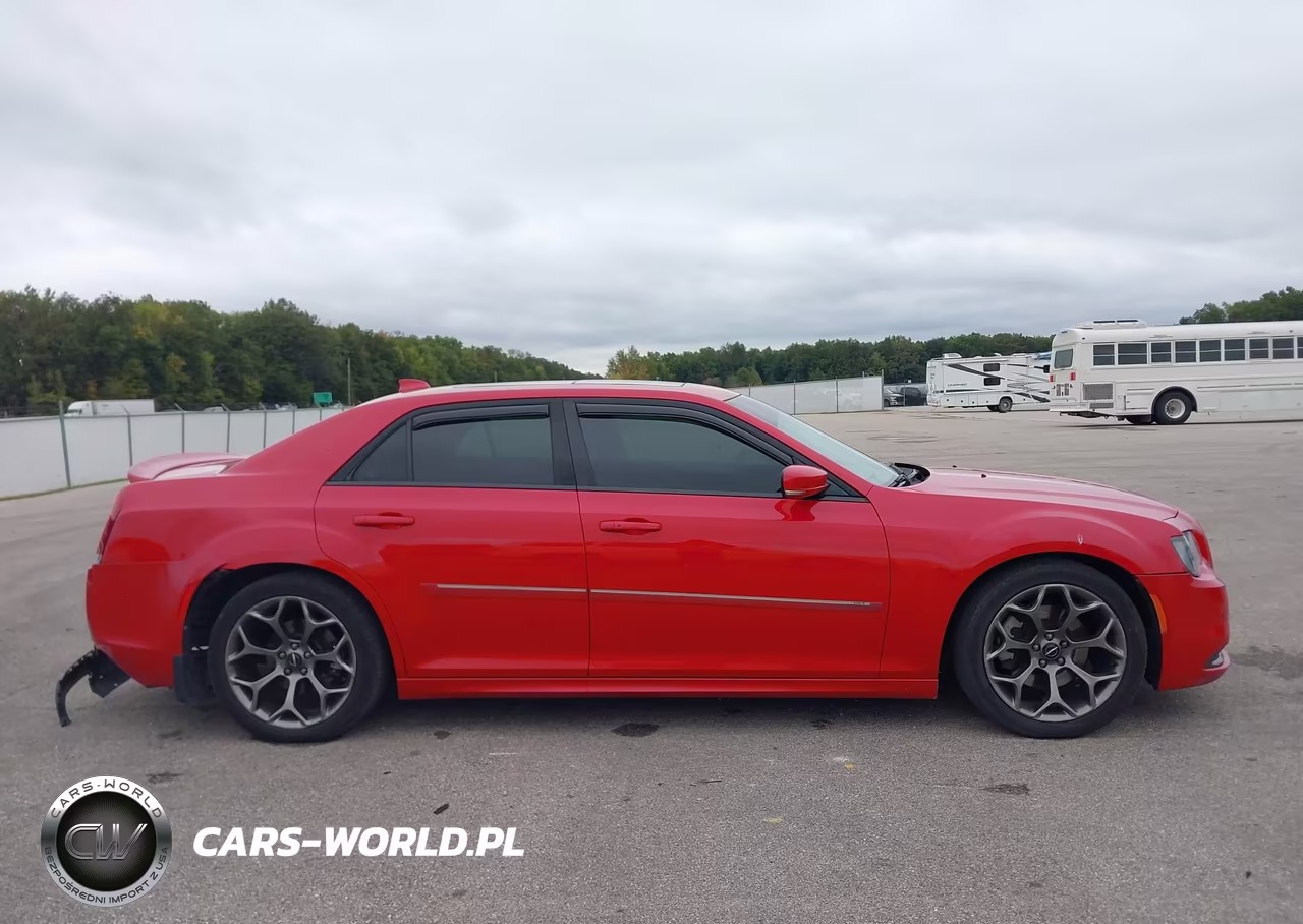 2015 Chrysler 300 300S VIN:2C3CCABTXFH845626 - 14