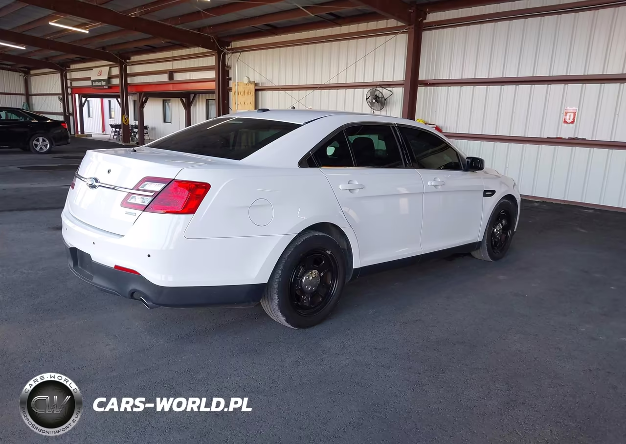 2017 Ford Police Interceptor VIN:1FAHP2L96HG103890 - 4