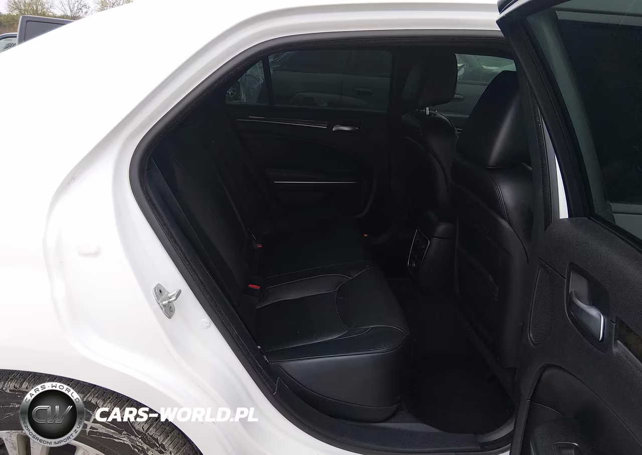 2012 Chrysler 300 Limited VIN:2C3CCAHG4CH183113 - 8
