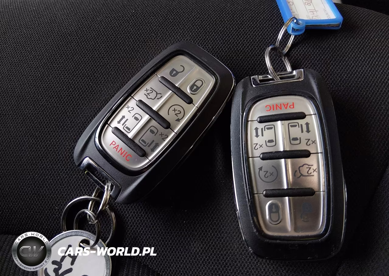 2022 Chrysler Voyager Lx VIN:2C4RC1CG4NR146590 - 11