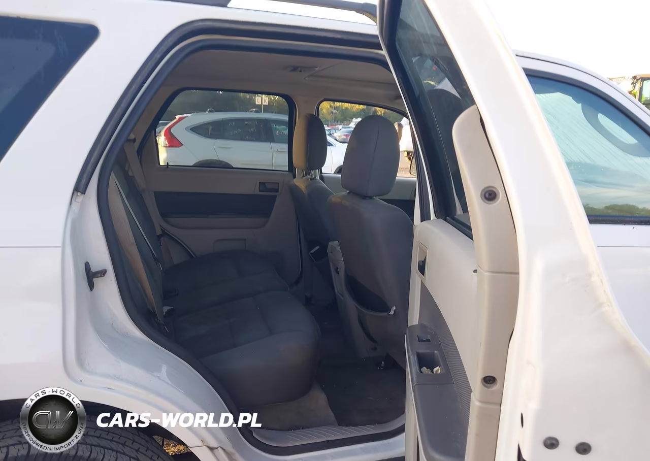 2009 Ford Escape Xlt VIN:1FMCU03779KA19300 - 8