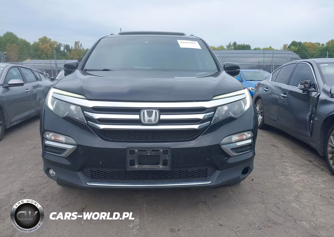 2018 Honda Pilot Touring VIN:5FNYF6H98JB030566 - 12