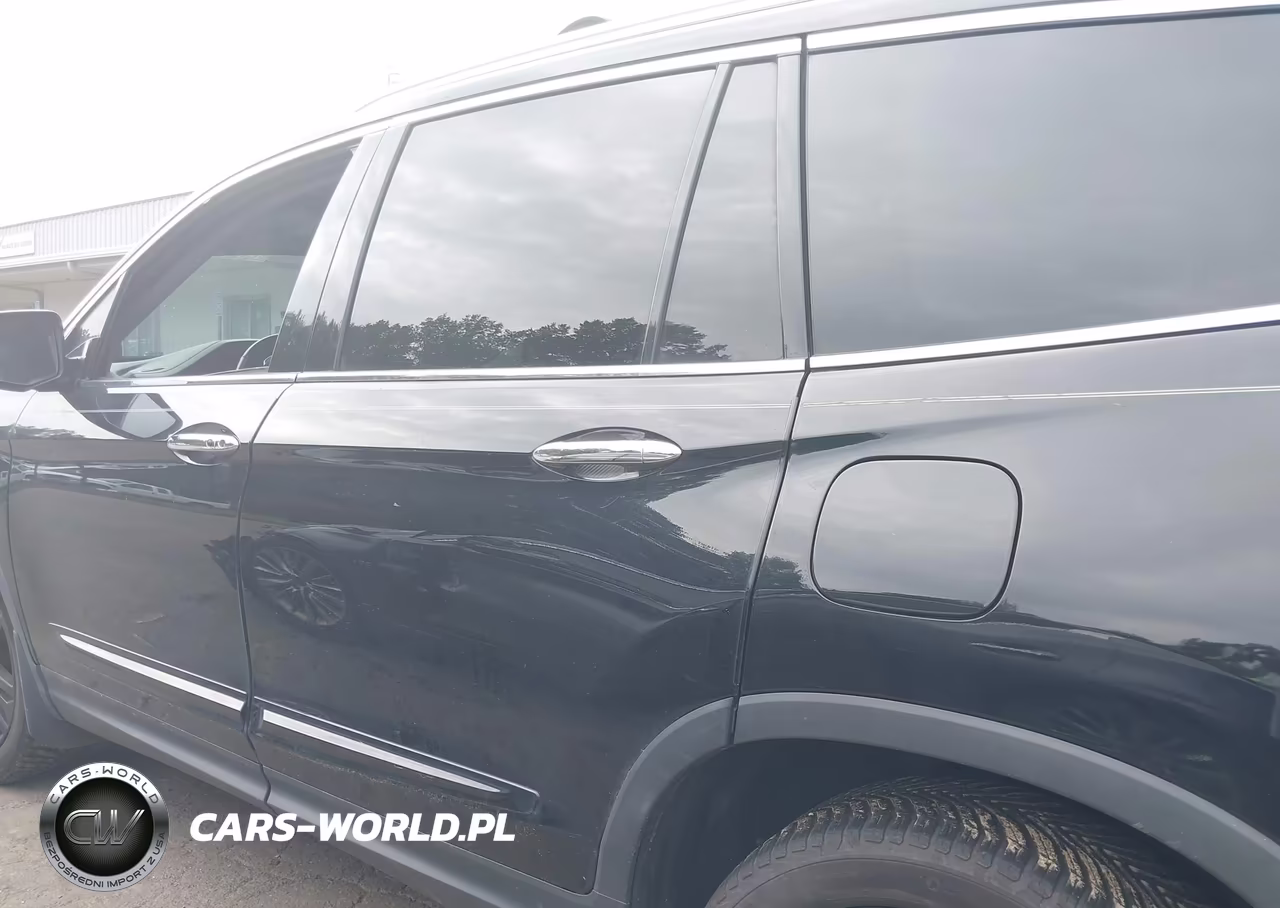 2018 Honda Pilot Touring VIN:5FNYF6H98JB030566 - 14