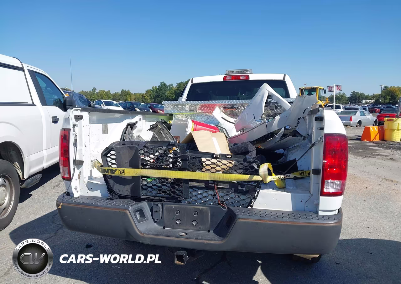 2023 Ram 1500 Classic Tradesman 4X2 8' Box VIN:3C6JR6DG4PG550254 - 17