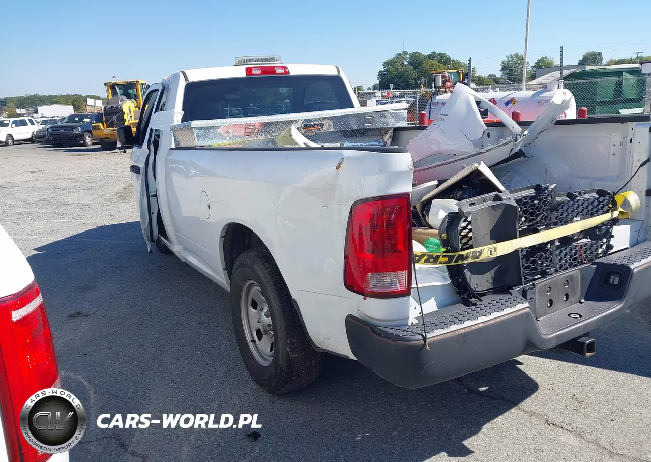 2023 Ram 1500 Classic Tradesman 4X2 8' Box VIN:3C6JR6DG4PG550254 - 3