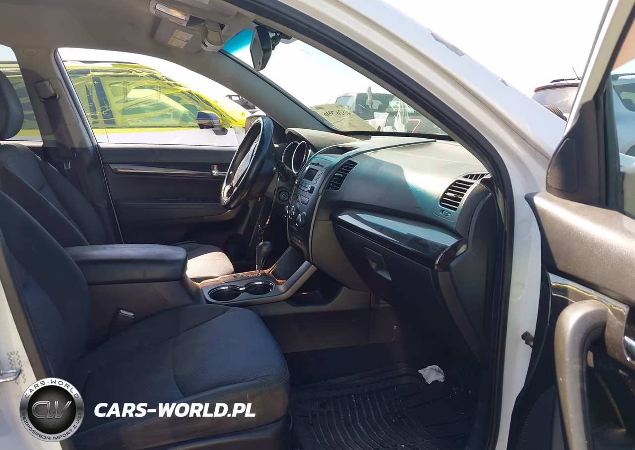 2011 Kia Sorento Lx VIN:5XYKT4A14BG090071 - 5