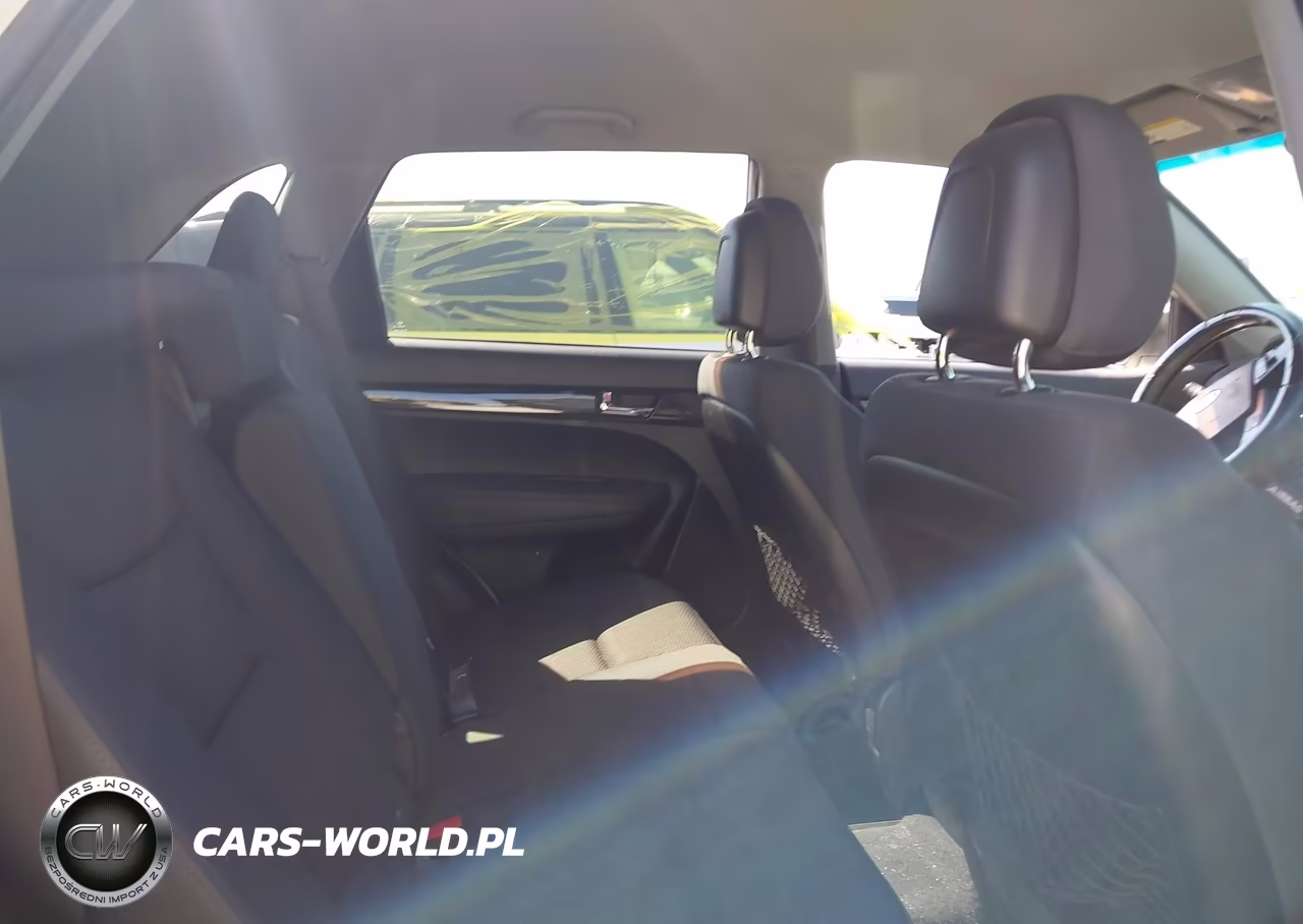 2011 Kia Sorento Lx VIN:5XYKT4A14BG090071 - 8