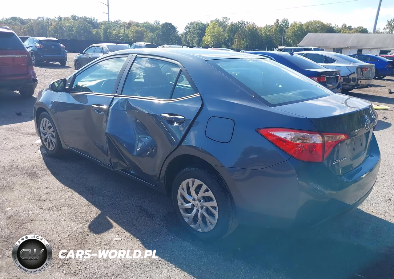 2019 Toyota Corolla Le VIN:2T1BURHE8KC181956 - 3