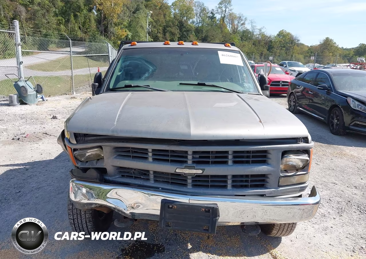 2000 Chevrolet K3500 VIN:1GCHK34J4YR206706 - 12