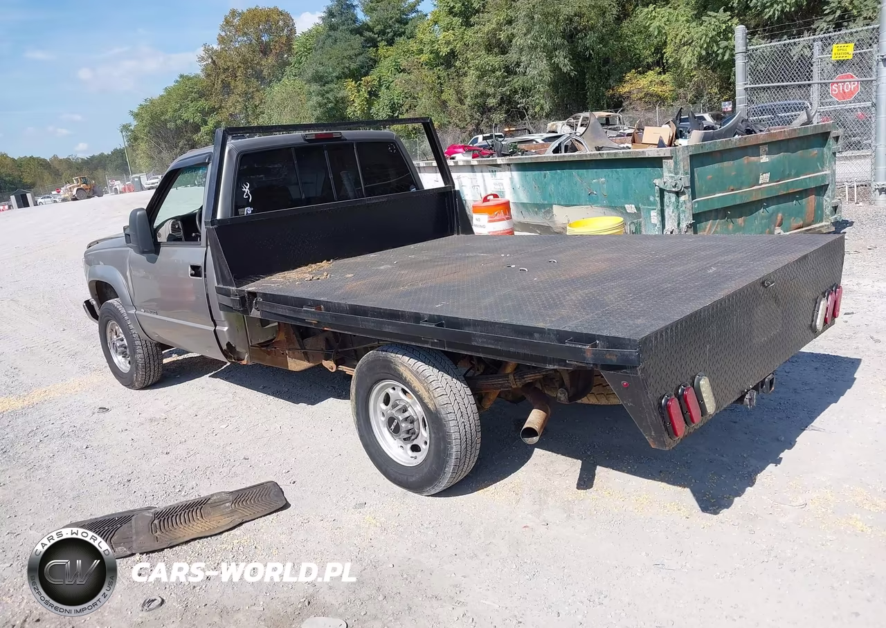 2000 Chevrolet K3500 VIN:1GCHK34J4YR206706 - 3