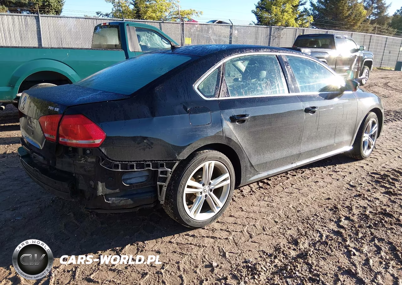 2015 Volkswagen Passat 2.0L Tdi Se VIN:1VWBV7A30FC028977 - 4