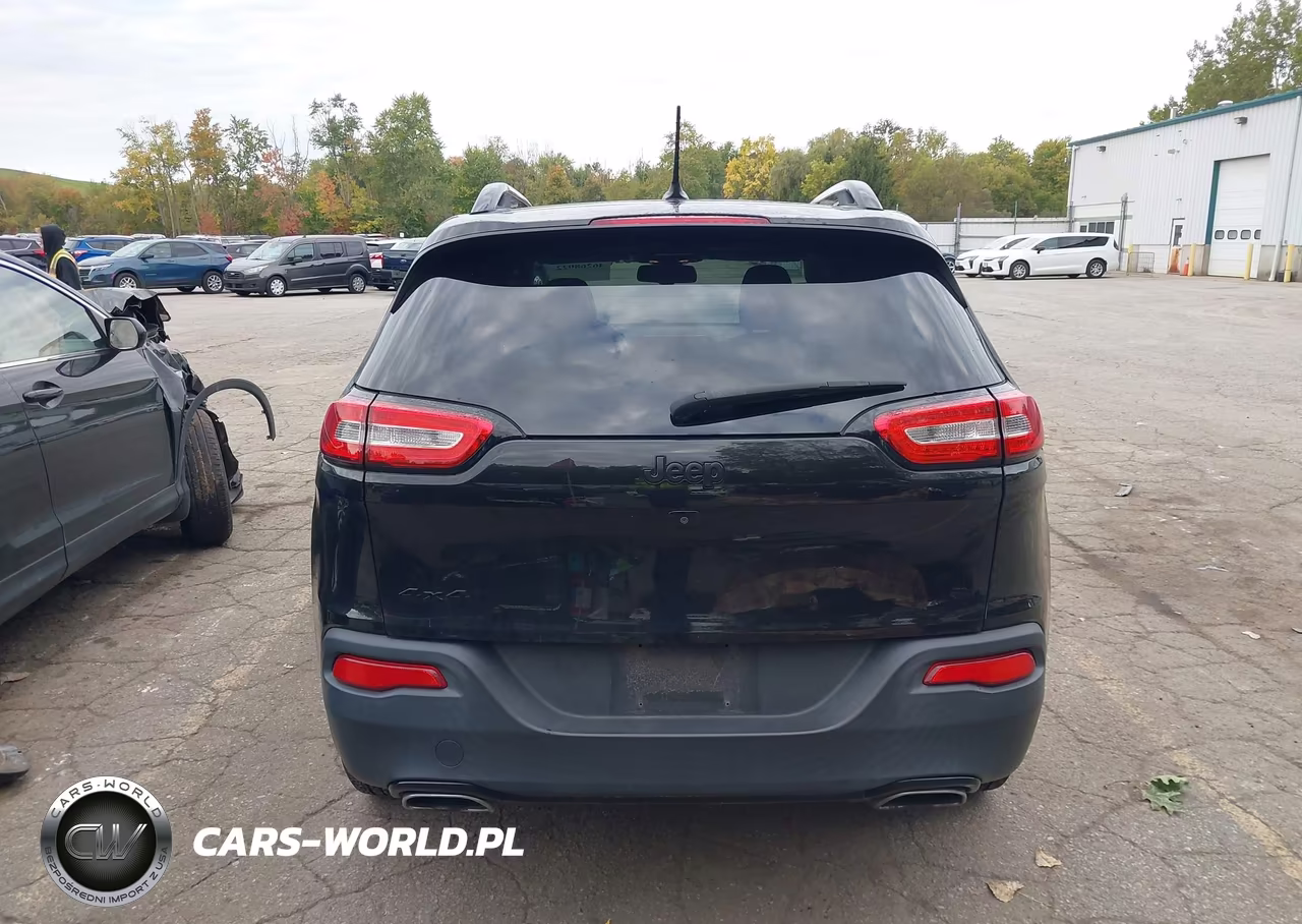 2015 Jeep Cherokee Latitude Altitude VIN:1C4PJMCSXFW750124 - 17