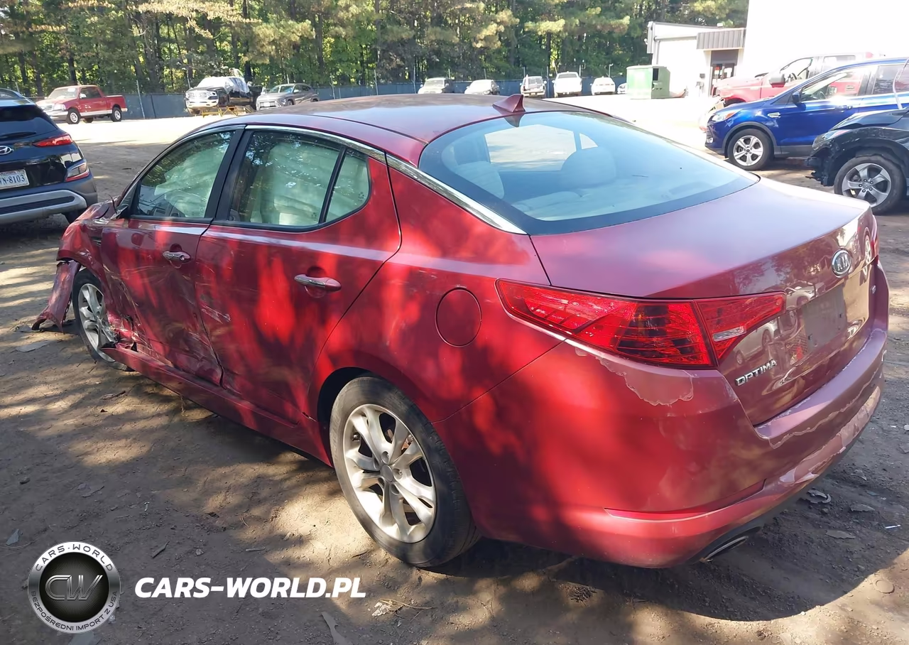 2012 Kia Optima Lx VIN:5XXGM4A72CG039682 - 3