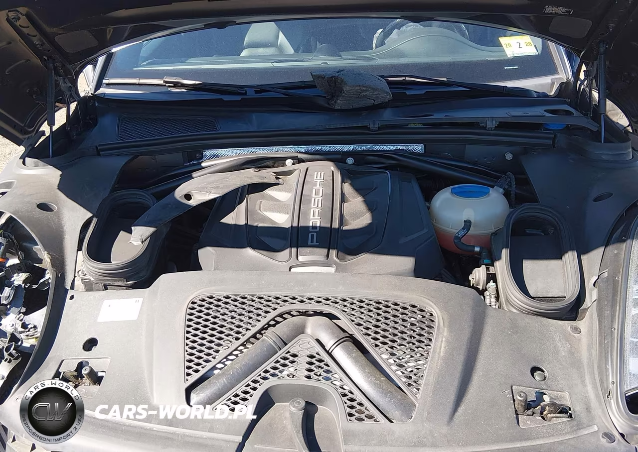2015 Porsche Macan S VIN:WP1AB2A59FLB69797 - 10