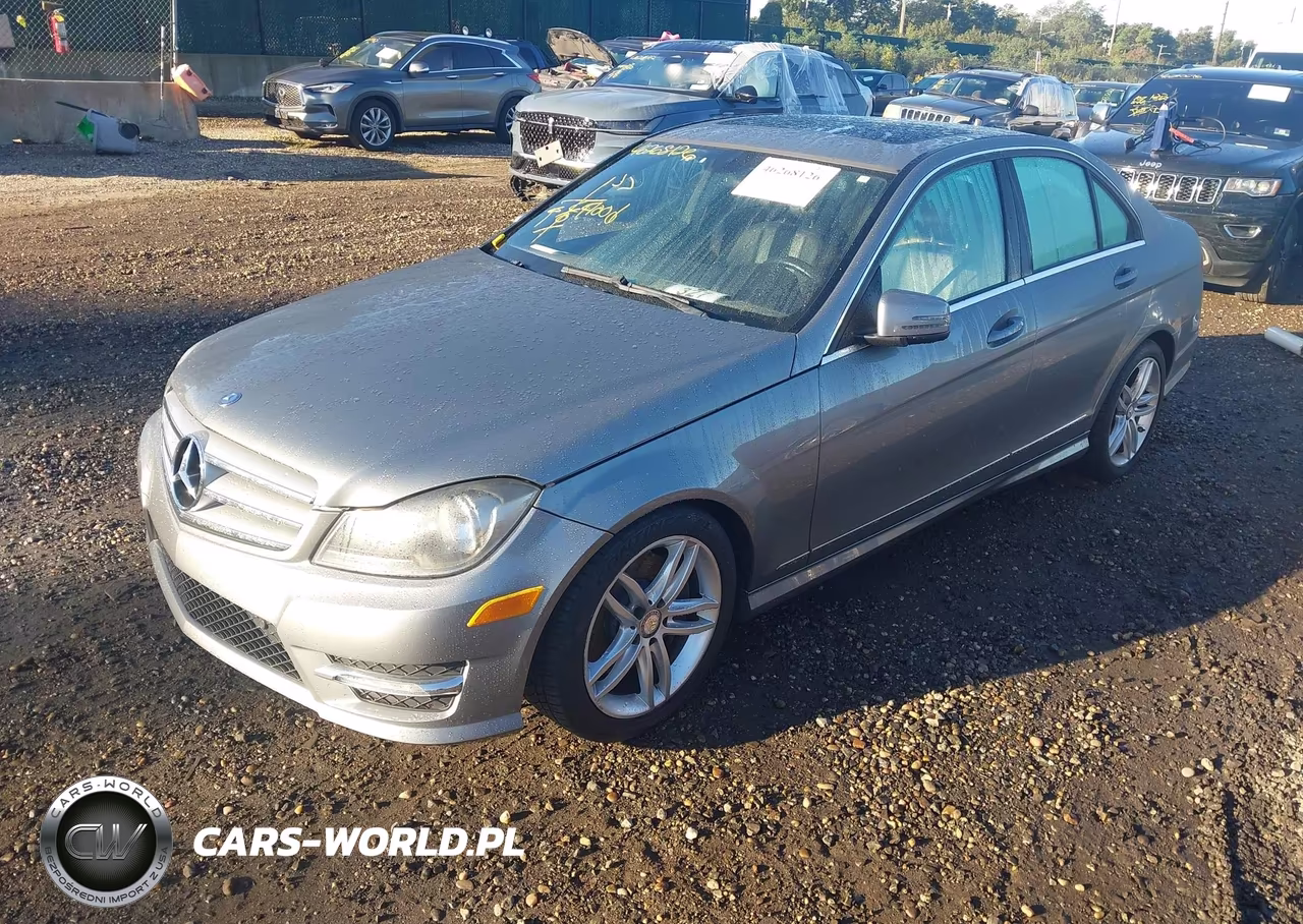 2013 Mercedes-Benz C 300 Sport 4Matic VIN:WDDGF8AB5DR264530 - 2
