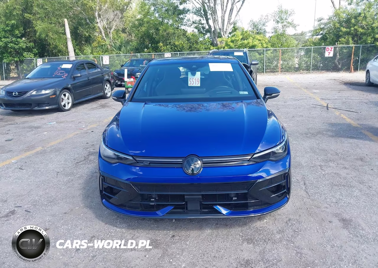2025 Volkswagen Golf R 2.0T Black Edition VIN:WVWFB7CDXSW219754 - 12