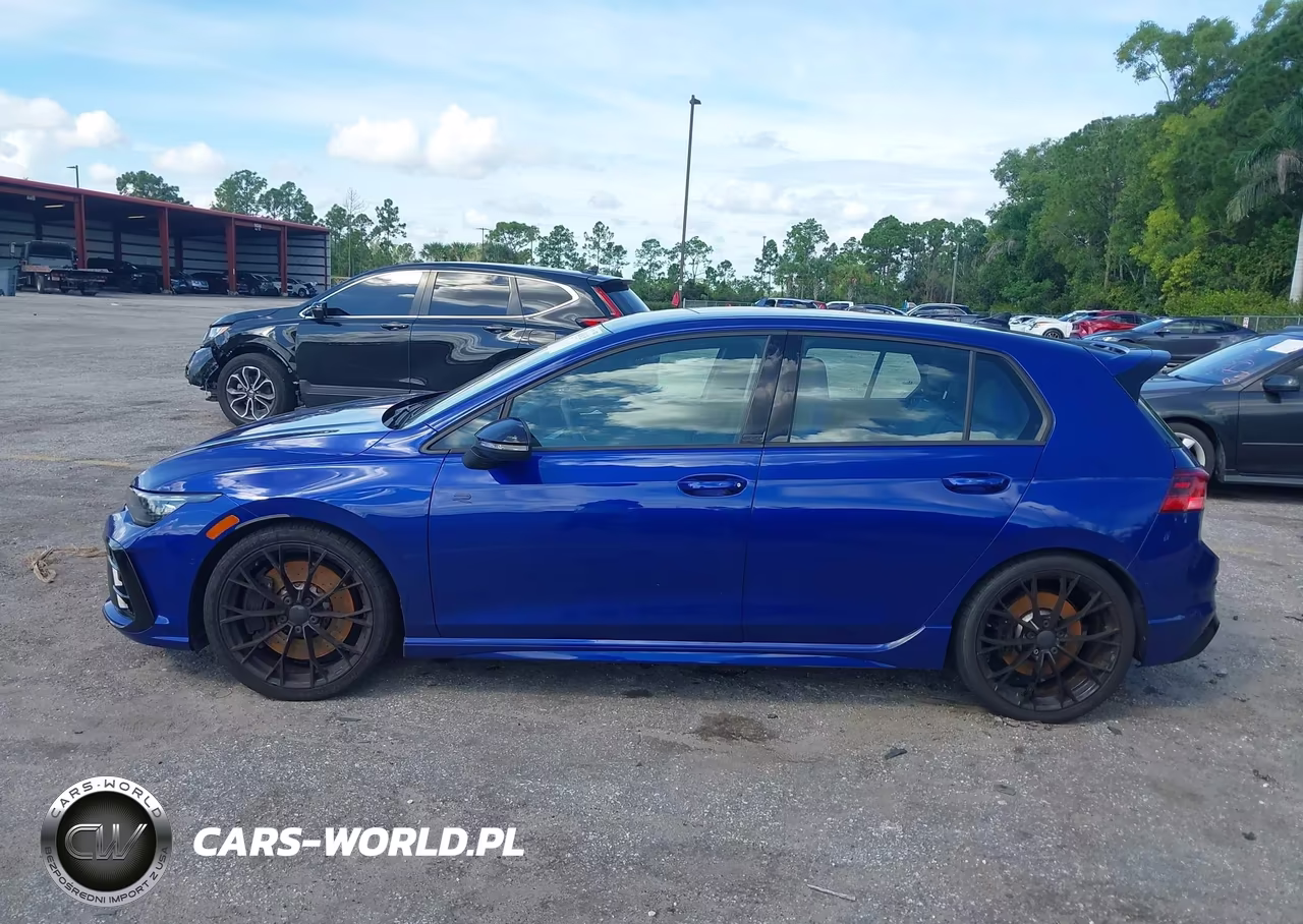 2025 Volkswagen Golf R 2.0T Black Edition VIN:WVWFB7CDXSW219754 - 14