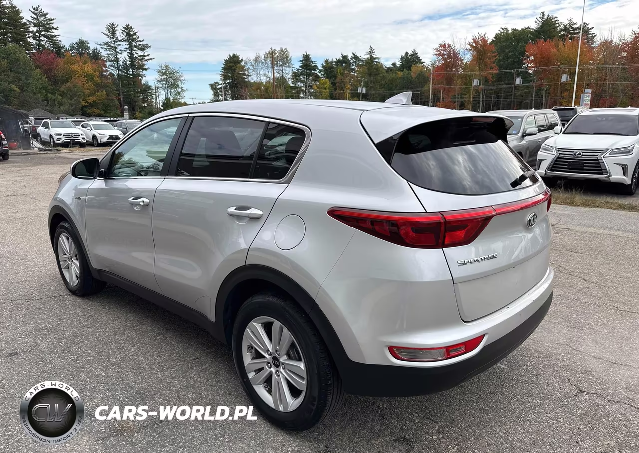 2018 Kia Sportage Lx VIN:KNDPMCAC1J7365387 - 3