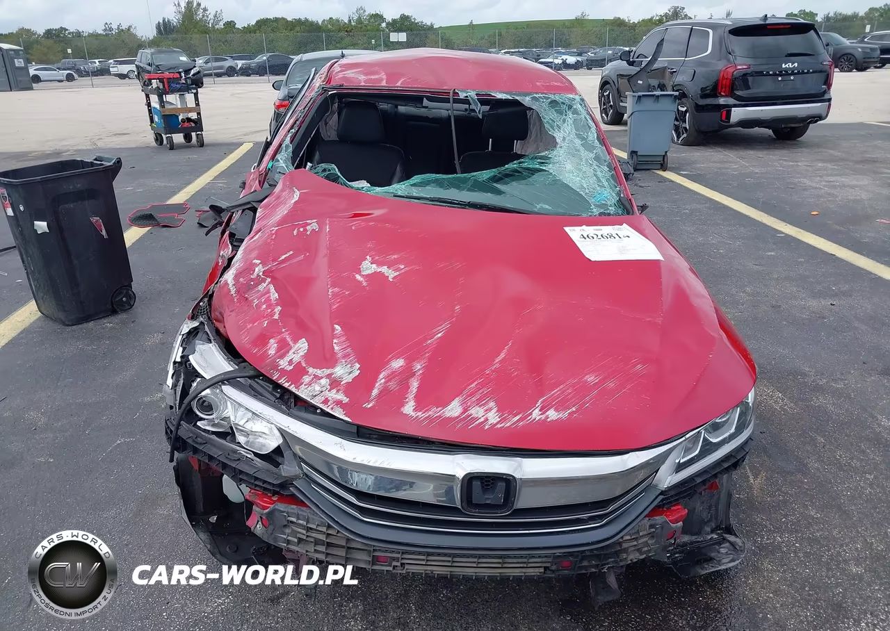 2017 Honda Accord Sport VIN:1HGCR2F5XHA224952 - 13