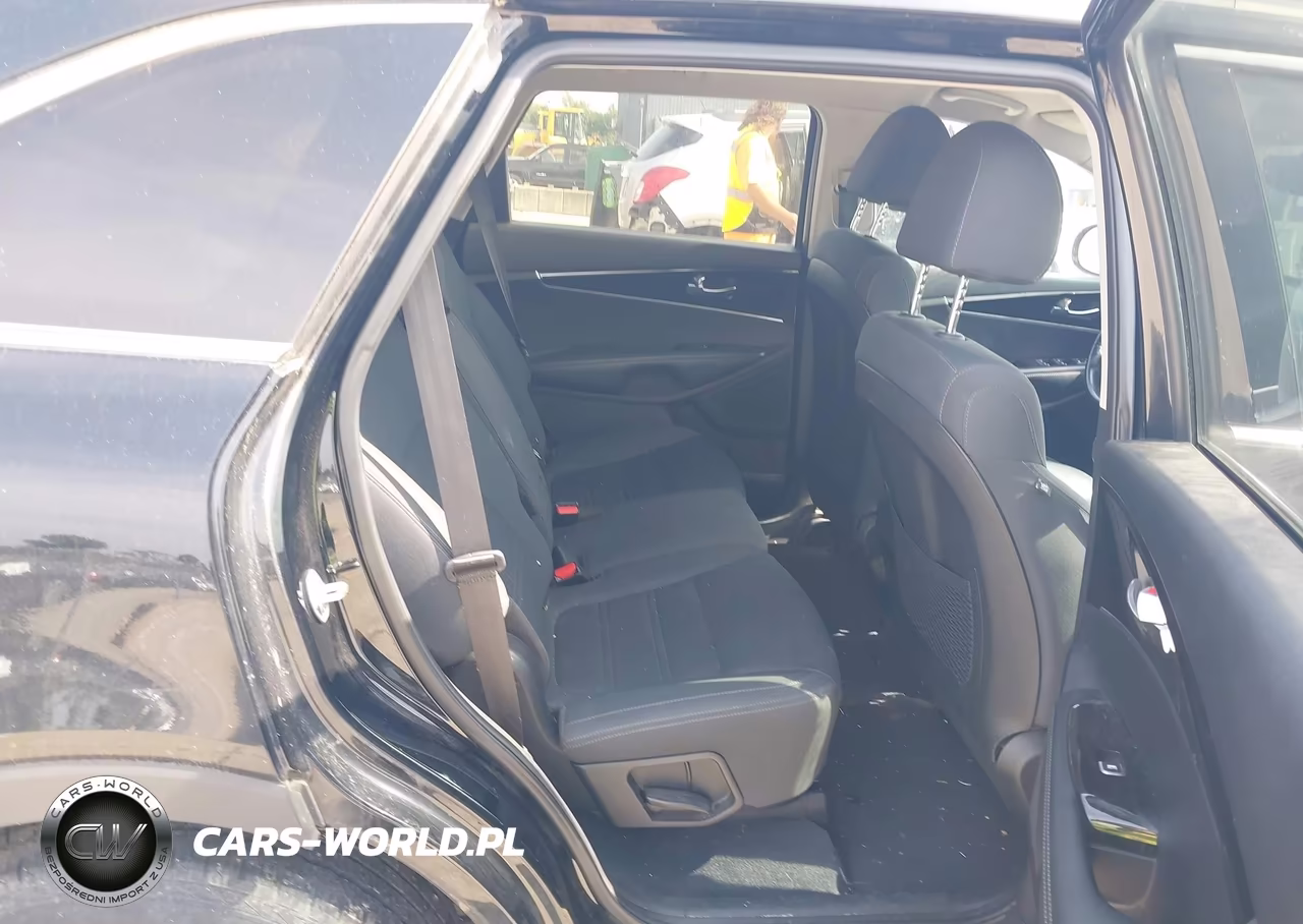 2019 Kia Sorento 2.4L Lx VIN:5XYPGDA34KG573779 - 8