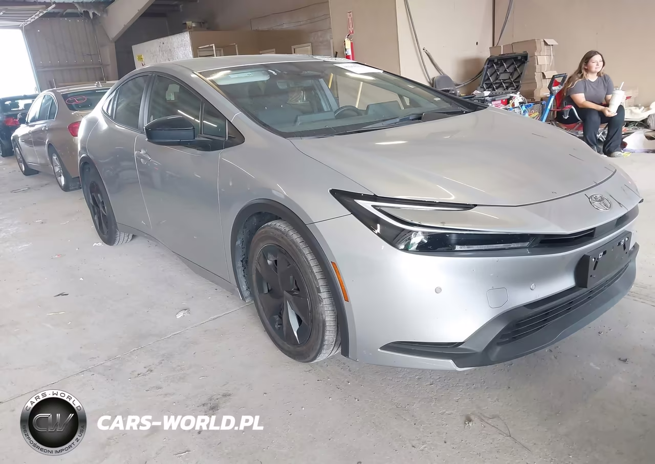 2025 Toyota Prius Le – zdjęcie 1 z 21