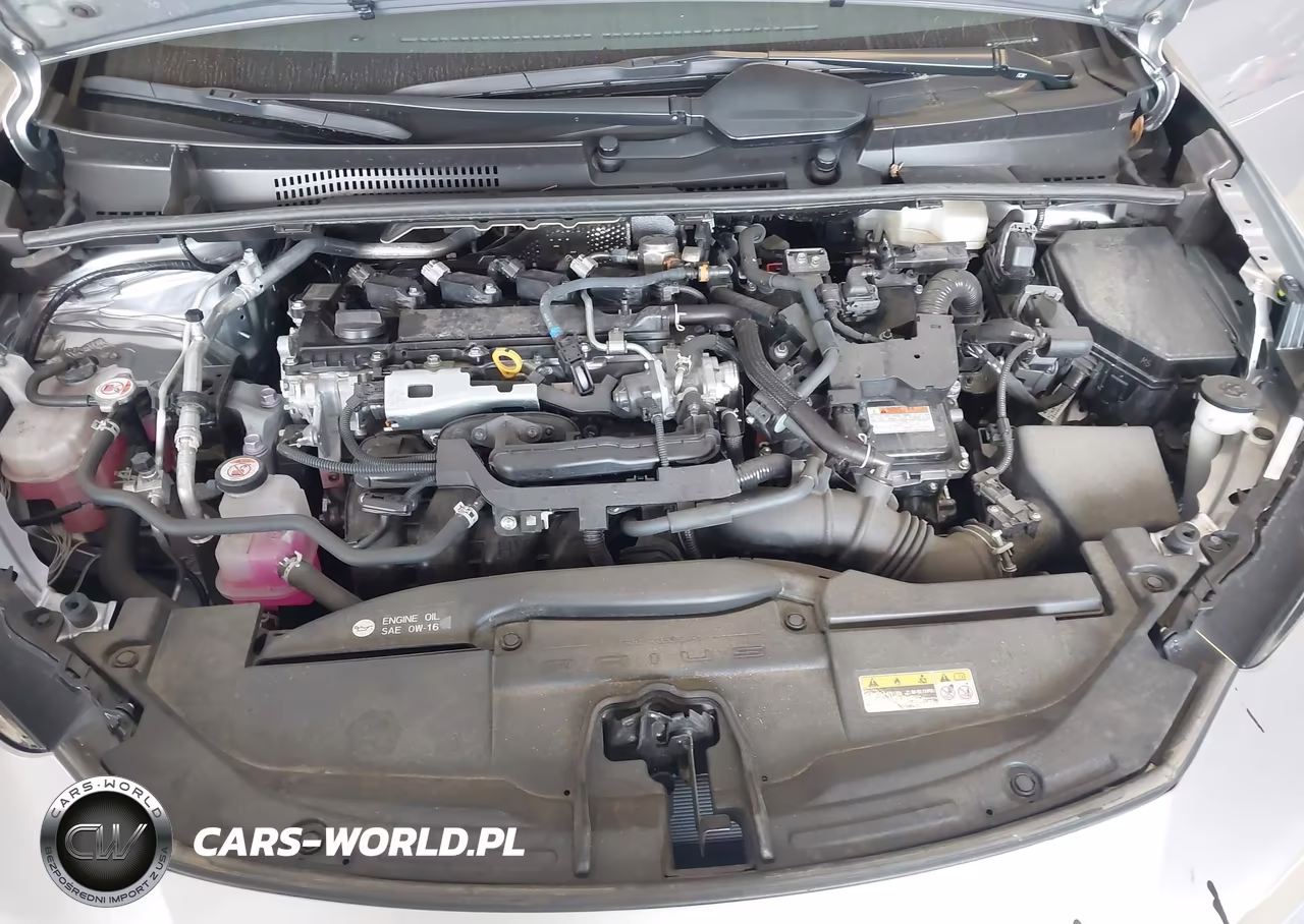 2025 Toyota Prius Le VIN:JTDACAAUXS3059724 - 10