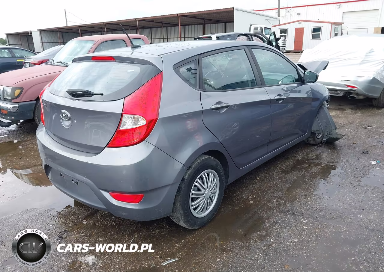 2017 Hyundai Accent Se VIN:KMHCT5AE9HU339335 - 4