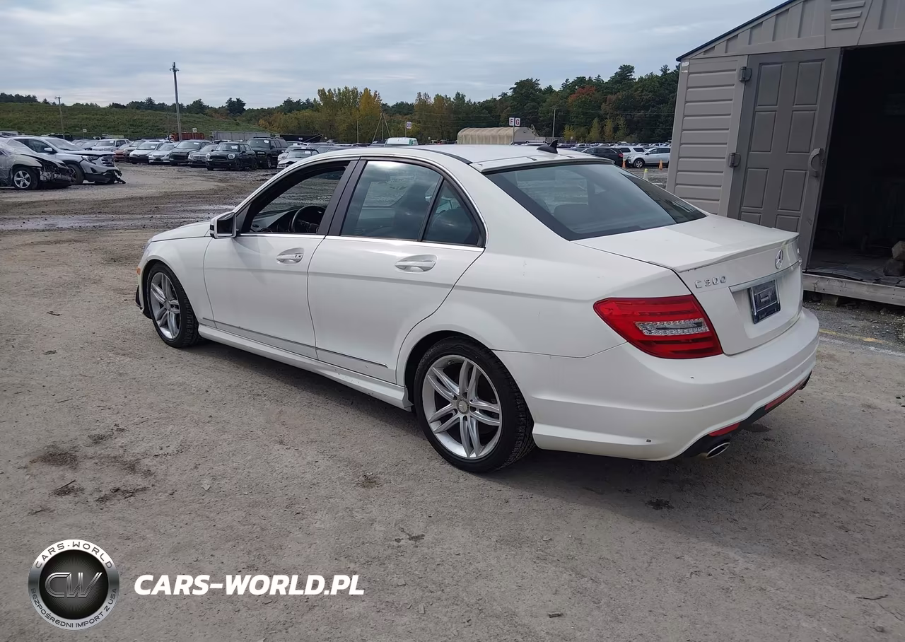 2012 Mercedes-Benz C 300 Sport 4Matic VIN:WDDGF8BB0CA710093 - 3