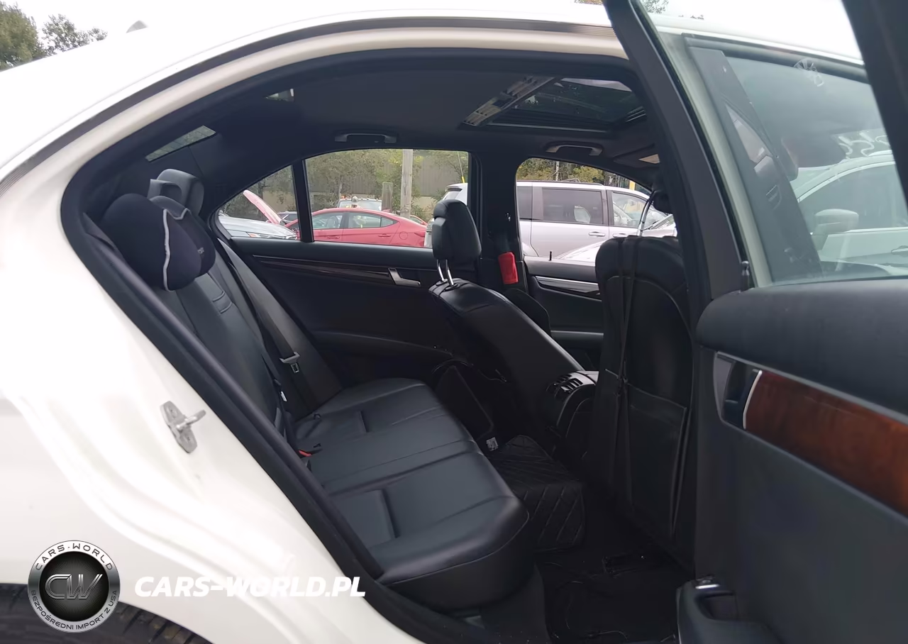 2012 Mercedes-Benz C 300 Sport 4Matic VIN:WDDGF8BB0CA710093 - 8