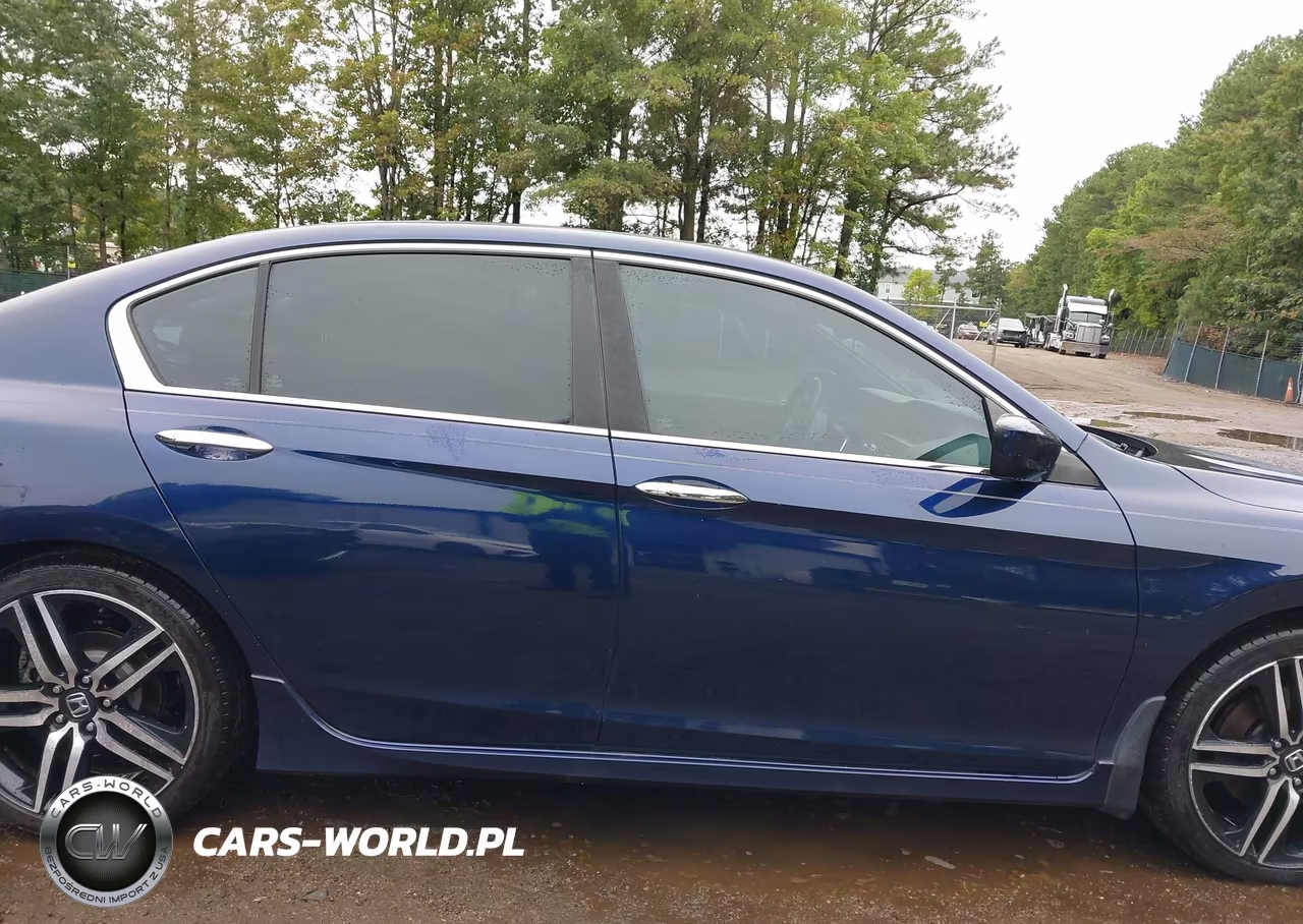 2017 Honda Accord Sport Se VIN:1HGCR2F13HA065592 - 13
