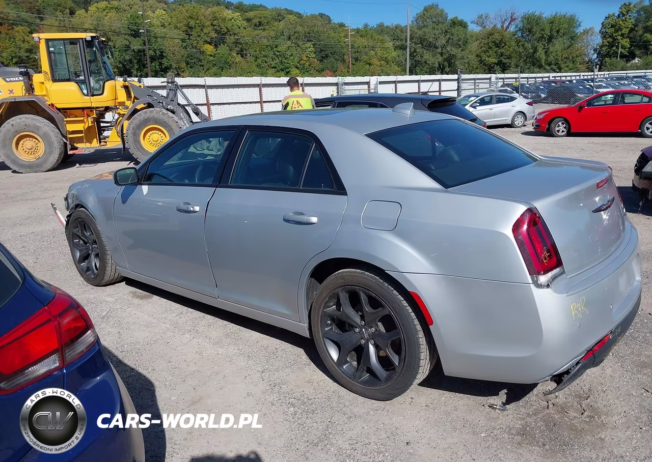 2023 Chrysler 300 300S VIN:2C3CCABG4PH654059 - 14