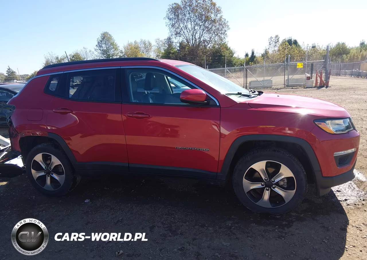 2019 Jeep Compass Latitude 4X4 VIN:3C4NJDBB6KT689332 - 14