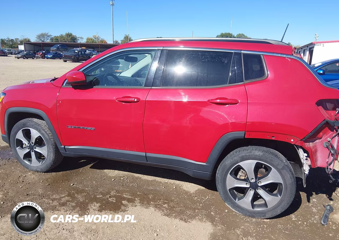 2019 Jeep Compass Latitude 4X4 VIN:3C4NJDBB6KT689332 - 15